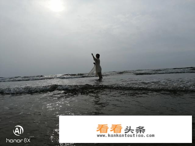 去青岛旅游，住哪个宾馆？