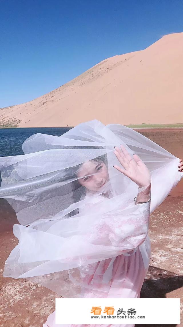 去沙漠旅游需要带什么东西？