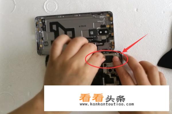 华为手机更换内外屏幕步骤？