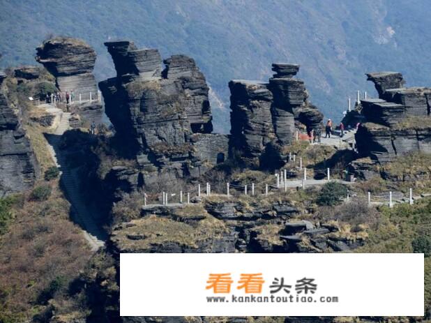 暑假打算自己在广西旅游10天，具体怎么安排行程比较合算？