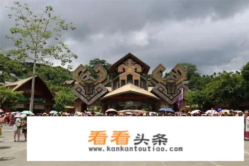 做微商的一天全国各地到处旅游是真的吗？