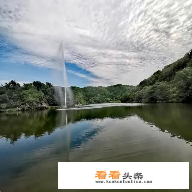 本人想带老爹老妈十一自驾游北京周边，有哪些景点适合腿脚不便的老人？