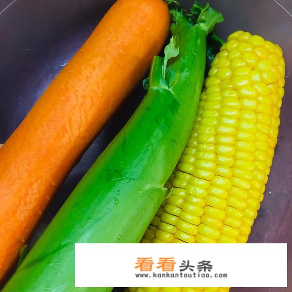 腊肉炒饭家常做法？