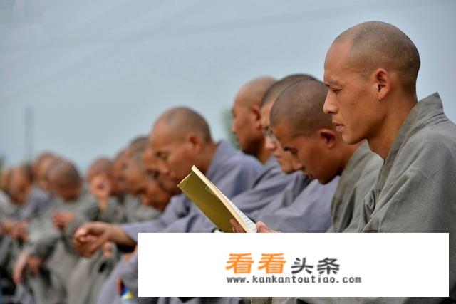 如果家乡只有山没有特色怎么打造旅游景点？