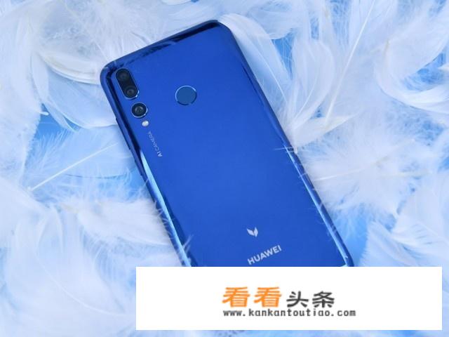 华为麦芒AI三摄+128GB大存储，能成为年轻消费者新选择吗