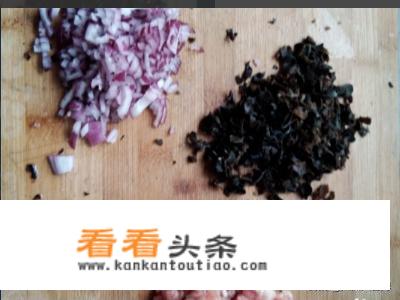 过桥米线怎么吃，吃法步骤是什么