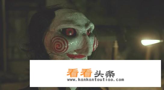 一个女生可以看完《电锯惊魂》1-8部，你怎么看