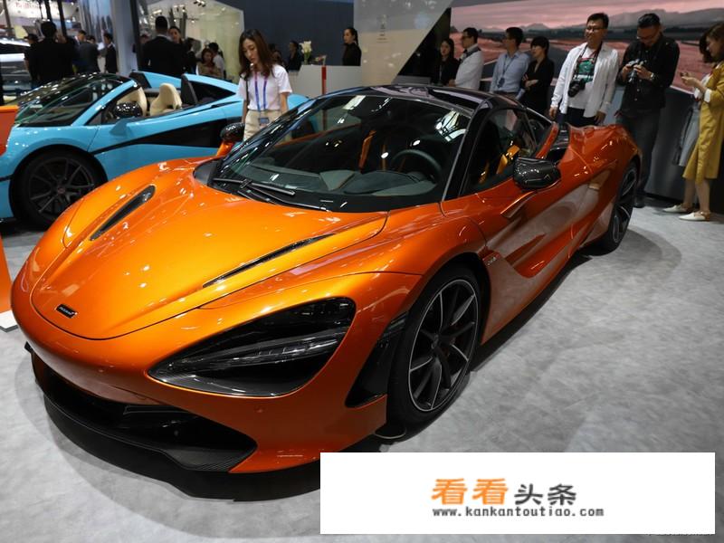 开价不到300万，法拉利F8 Tributo能干翻迈凯伦720S吗