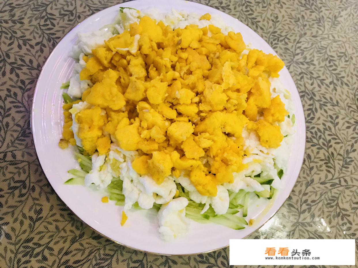听说市面上很多鸡蛋是假的，那要怎么辨别假鸡蛋呢