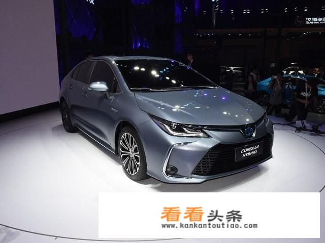 起亚K3、日产轩逸、丰田卡罗拉这三款车，综合油耗、性价比方面哪款好