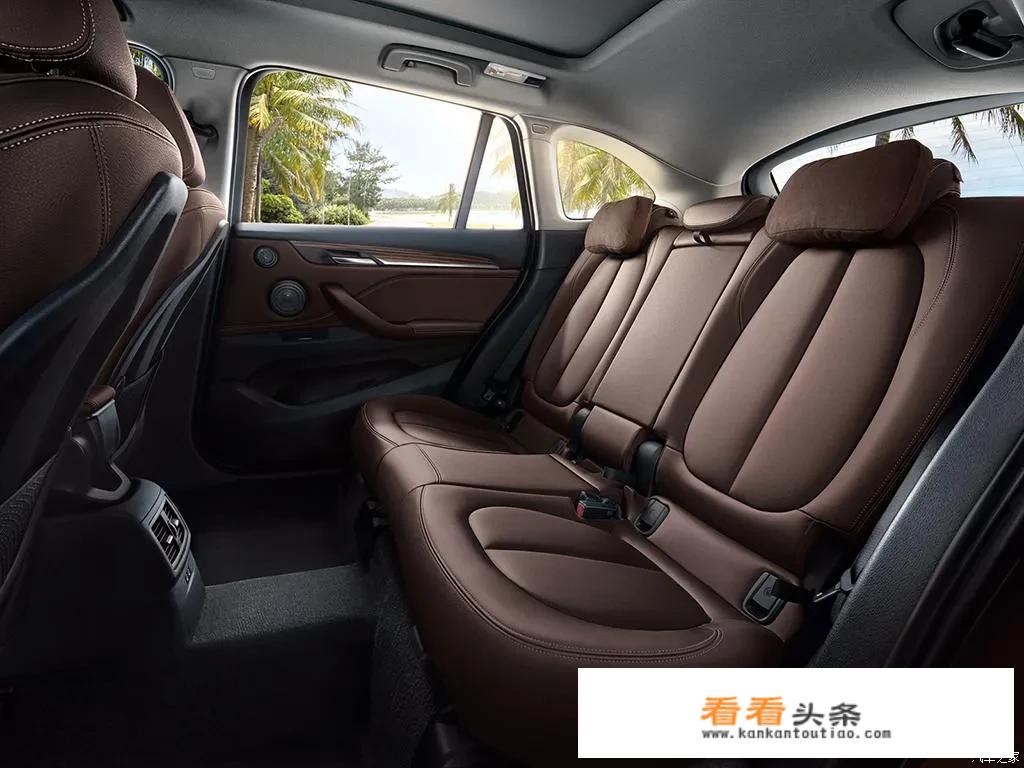 年轻人的豪华入门SUV，宝马X1到店实拍，到底值不值得买