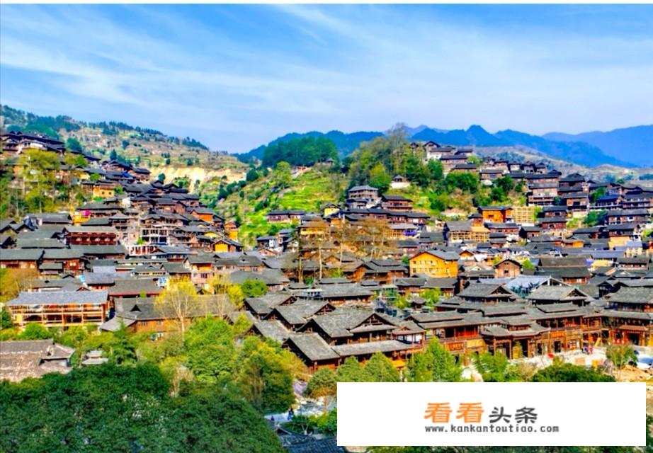 云贵川和广西，你认为哪个省区的各景点旅游更有优势？为什么