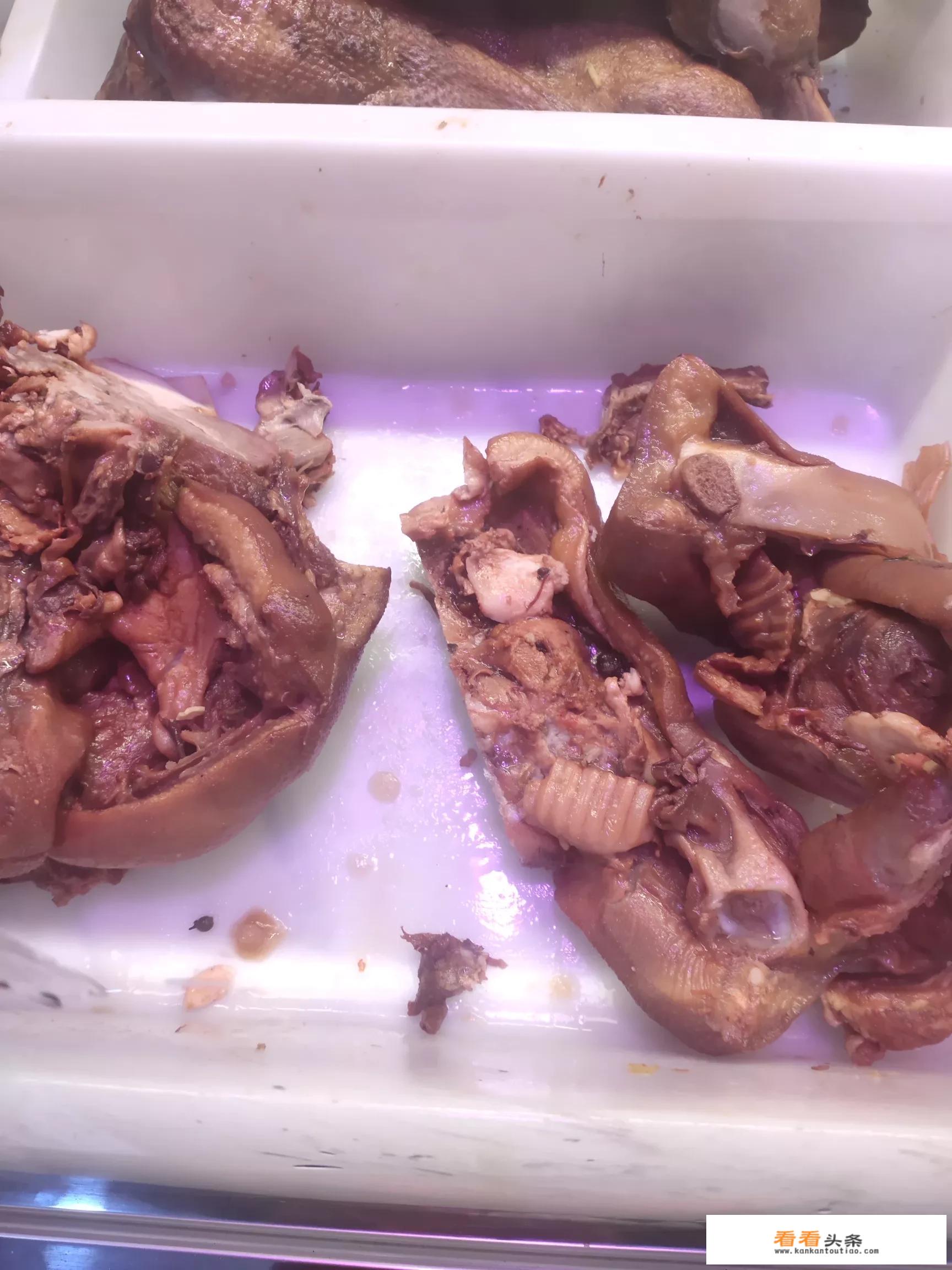 请问学做卤菜10000的学费贵不贵呢