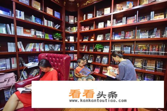 在上海都开不下去的24小时书店，在沈阳如何能够逆势成长