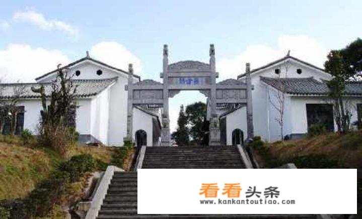 大家说去普洱旅游好不好呢