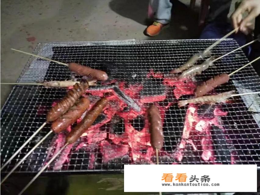 好想吃烧烤食物，有什么好吃的菜品，你们当地有什么特色的烧烤