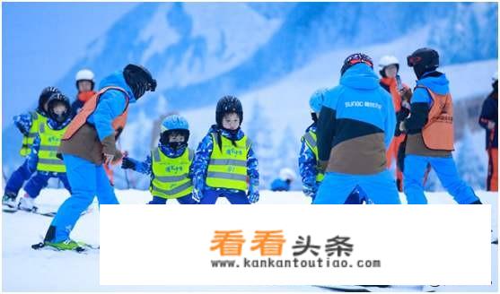 滑雪教练很贵吗