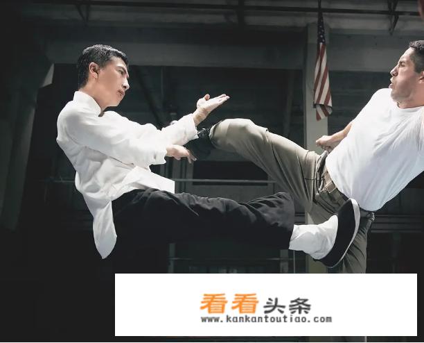 《叶问4》中，你对叶问踢裆，这一动作设计怎么看