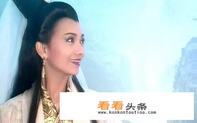 《新白娘子传奇》白素贞由蛇变成人一出场时的华丽转身，为何惊艳无数观众