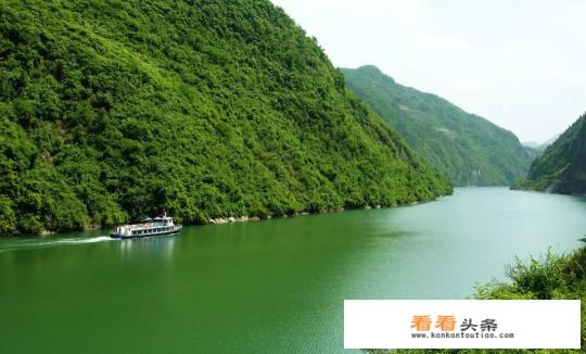 石泉古苗寨旅游开发没有,有住宿吗