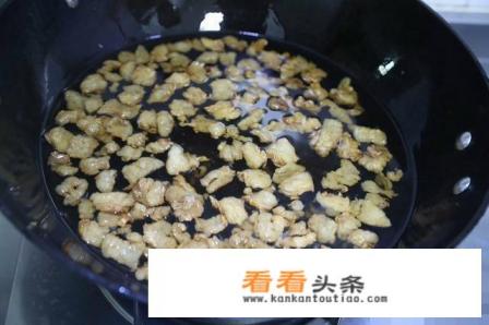 为什么很多人喜欢用猪油炒菜