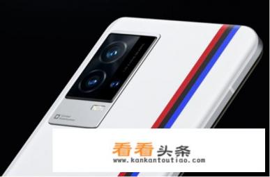 华为、vivo、oppo三个牌子的手机，你会选哪一个