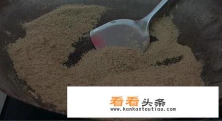 正宗手撕鸡的做法步骤以及配料