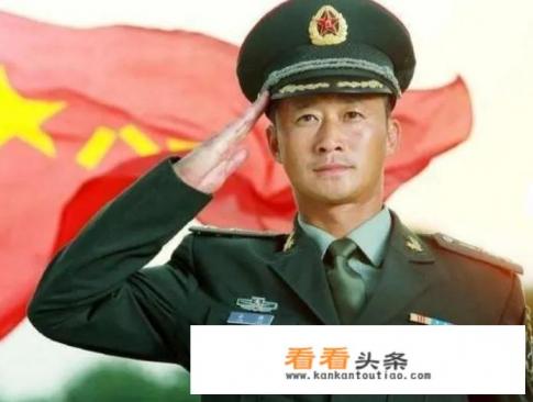 如果让李幼斌代替吴京出演《长津湖》，效果会怎么样