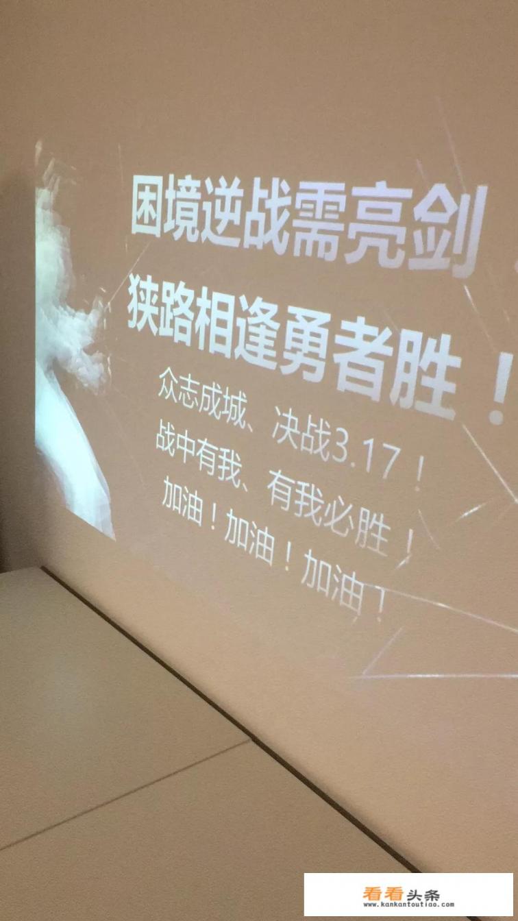 新款奥迪A3叫嚣奔驰A级，为什么月销量还不足万辆