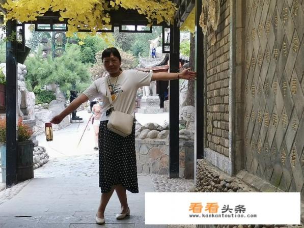 唐伯虎老娘叫什么名字