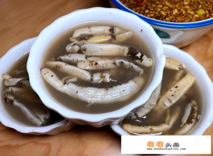 福建省泉州传统的小吃安海土笋冻里像虫子的是什么东西