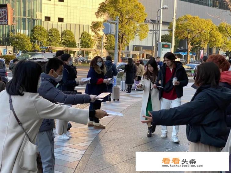 奇怪！为啥最近日本的新冠疫情如此平稳？感染人数远低于韩国