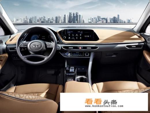 十代索纳塔实车现身，比雅阁更运动，2.0T+8AT，现代翻身有戏吗