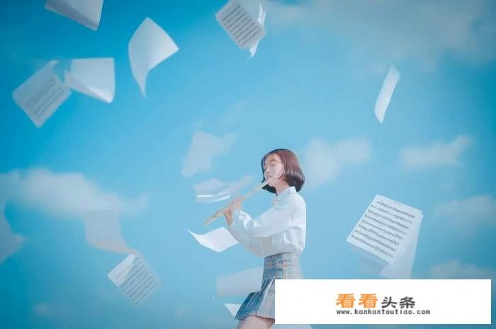 旅游中拍照如何摆姿势