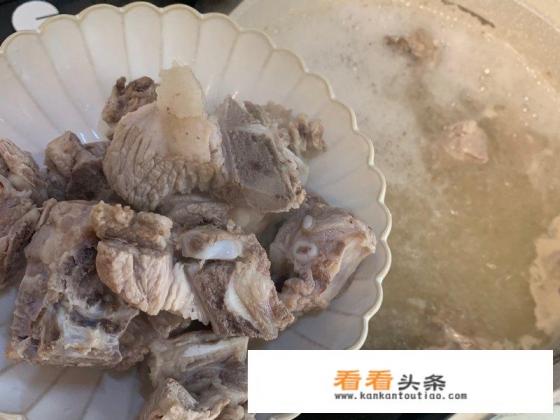 土豆炖排骨正宗做法