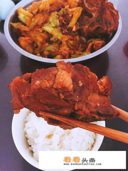 排骨炖土豆怎么做好吃
