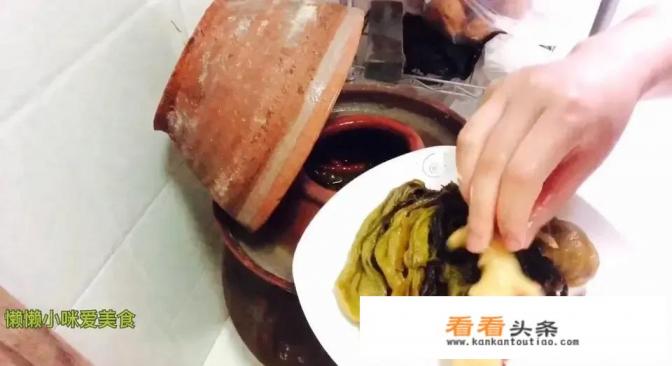 正宗的酸菜肉丝面的臊子面