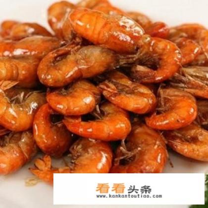 上海名菜“油爆虾”是怎么 *** 的