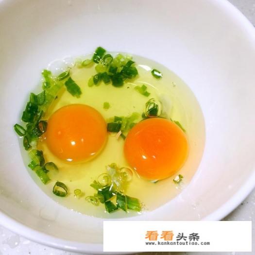 苹果面粉鸡蛋饼的做法
