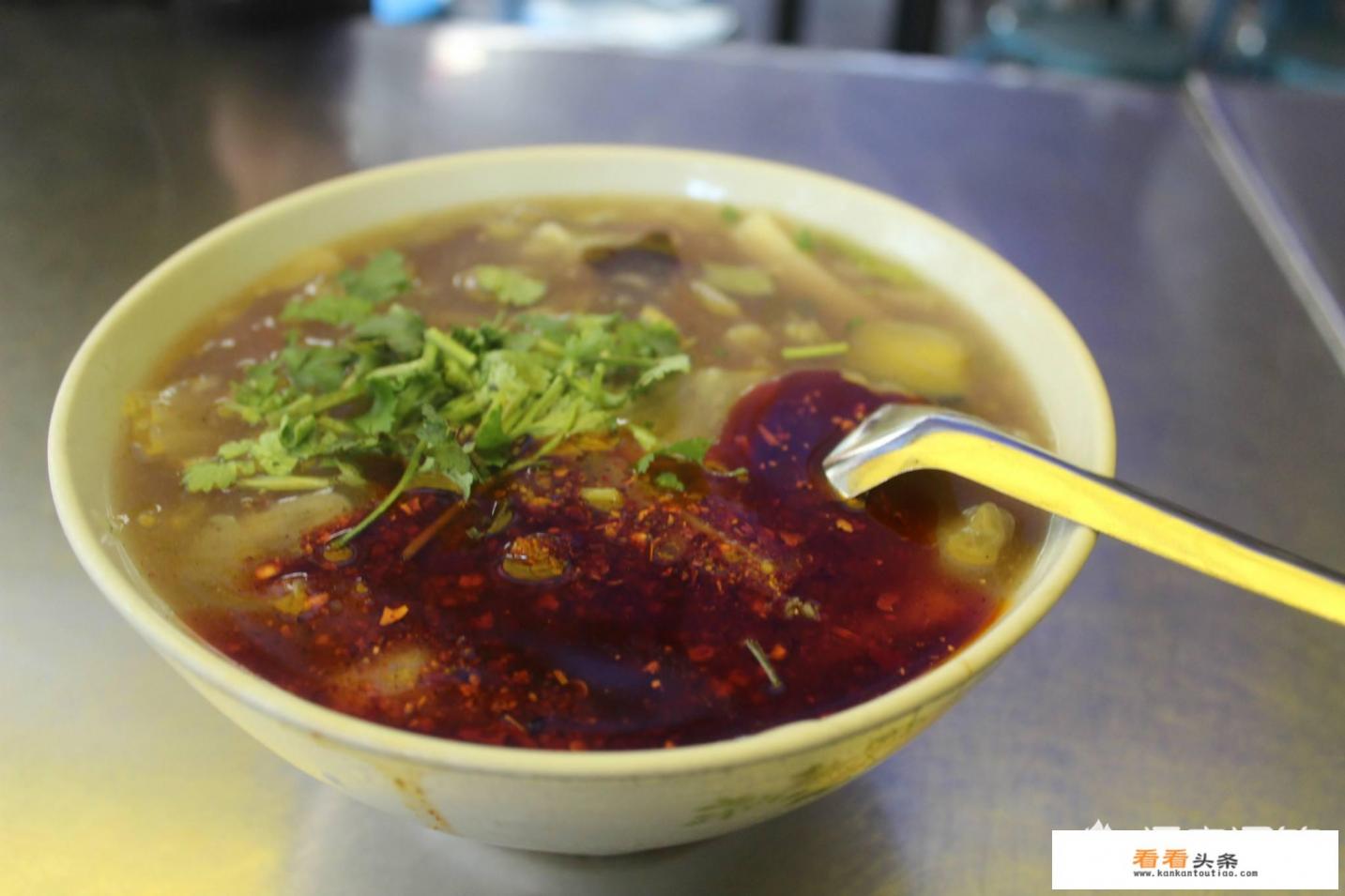 西安 *** 肉丸胡辣汤里的肉丸怎么做比较好吃 西安 *** 肉丸胡辣汤里的肉丸怎么做比较好吃