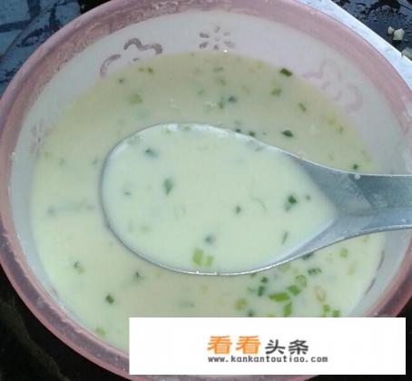稀面糊饼的家常做法 稀面糊饼的家常做法