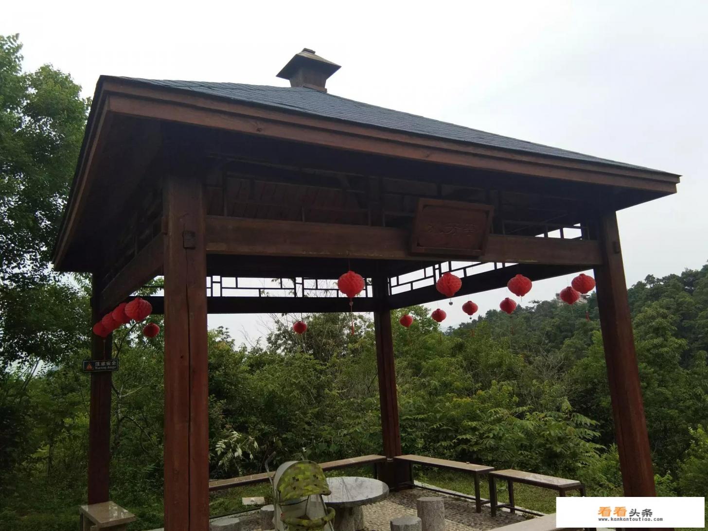 想出去旅游散心,钱少一个人去哪比较合适呢 想出去旅游散心,钱少一个人去哪比较合适呢