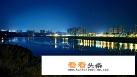 我想和同学去旅游,该怎样邀请他们呢 我想和同学去旅游,该怎样邀请他们呢