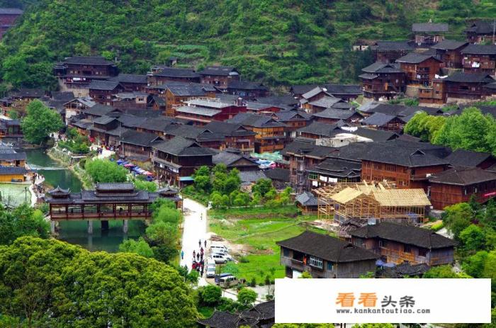 为什么现在从湖北，江苏，四川等省市到贵州旅游，有些高速和旅游景点门票是半价