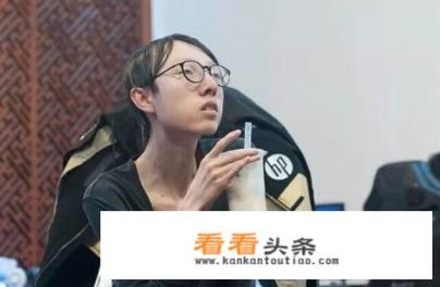 麻辣香锅虎牙直播,rng队员却只有他一个人在看,被麻辣香锅说到赶紧去训练你怎么看 麻辣香锅虎牙直播,rng队员却只有他一个人在看,被麻辣香锅说到赶紧去训练你怎么看