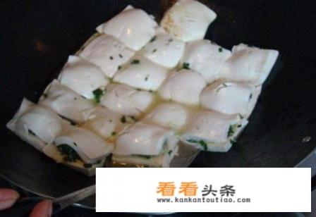 《舌尖上的美食》里面提到广西岑溪的一种豆腐酿,是如何做的 《舌尖上的美食》里面提到广西岑溪的一种豆腐酿,是如何做的