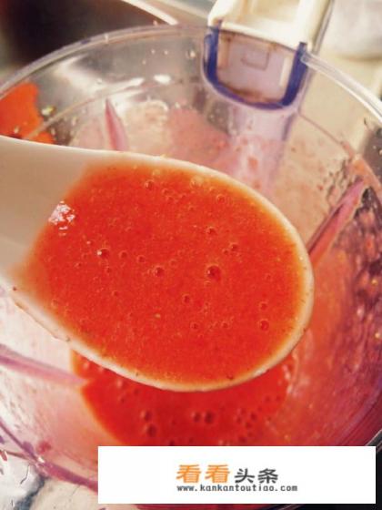 草莓慕斯蛋糕的家常做法