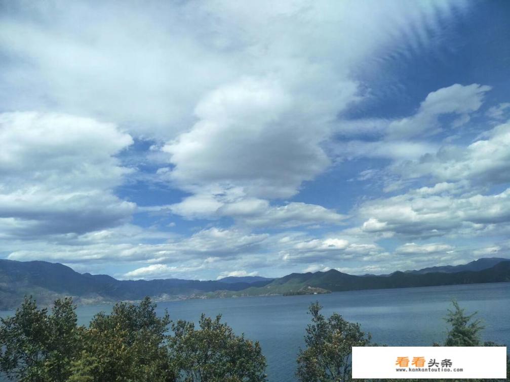 在学校可以两个人玩的游戏有哪些 在学校可以两个人玩的游戏有哪些