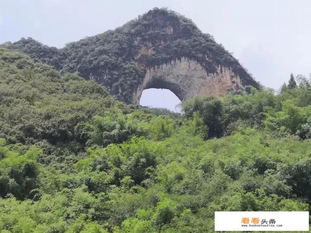 两个人计划从贵州都匀去桂林玩，怎么安排景点和时间，求攻略