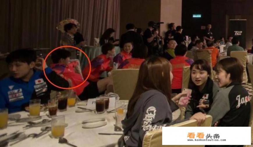 钻石画粘上卫生纸了怎么办